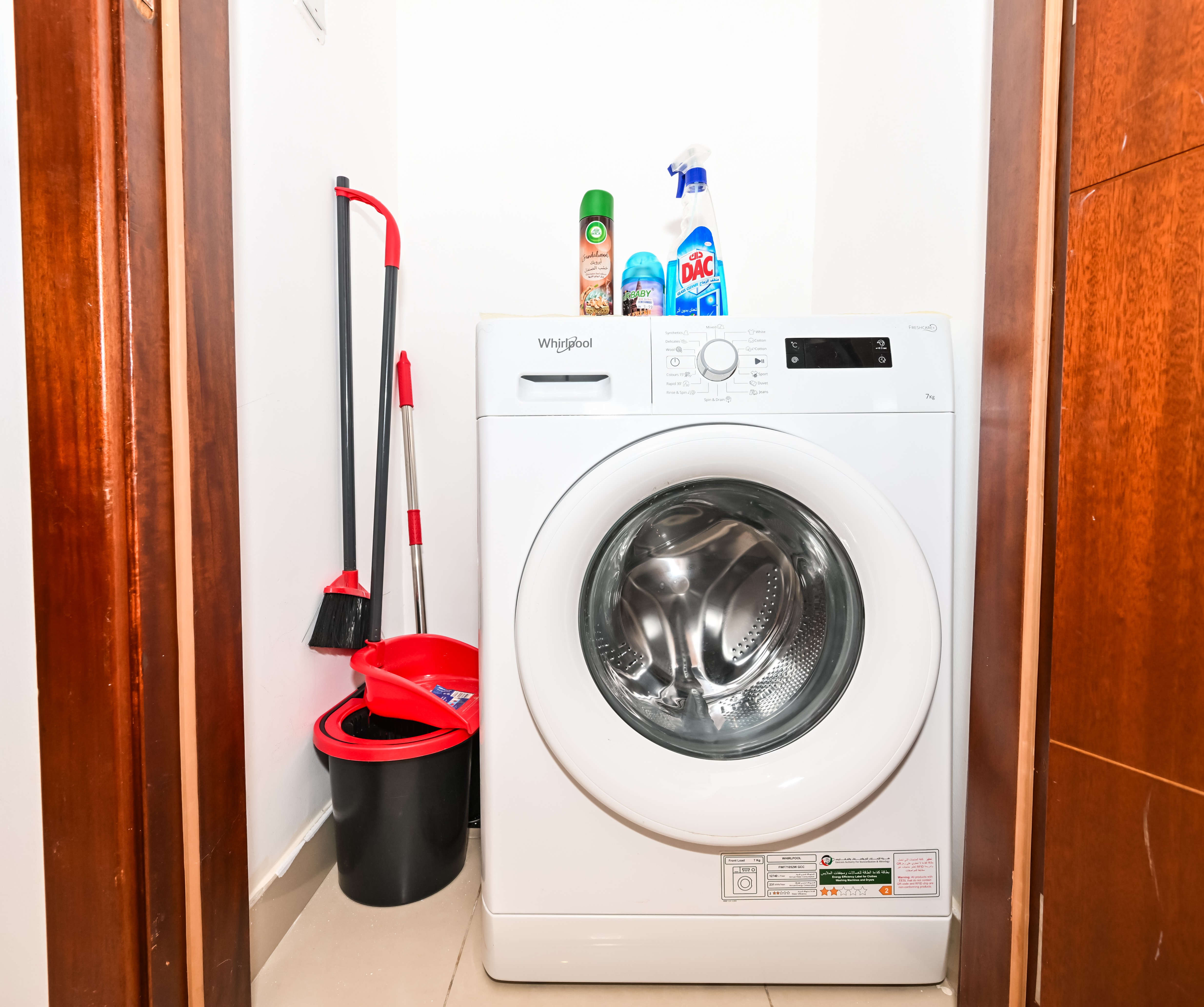 WALK TO BURJ-KHALIFA AND FOUNTAIN - 6