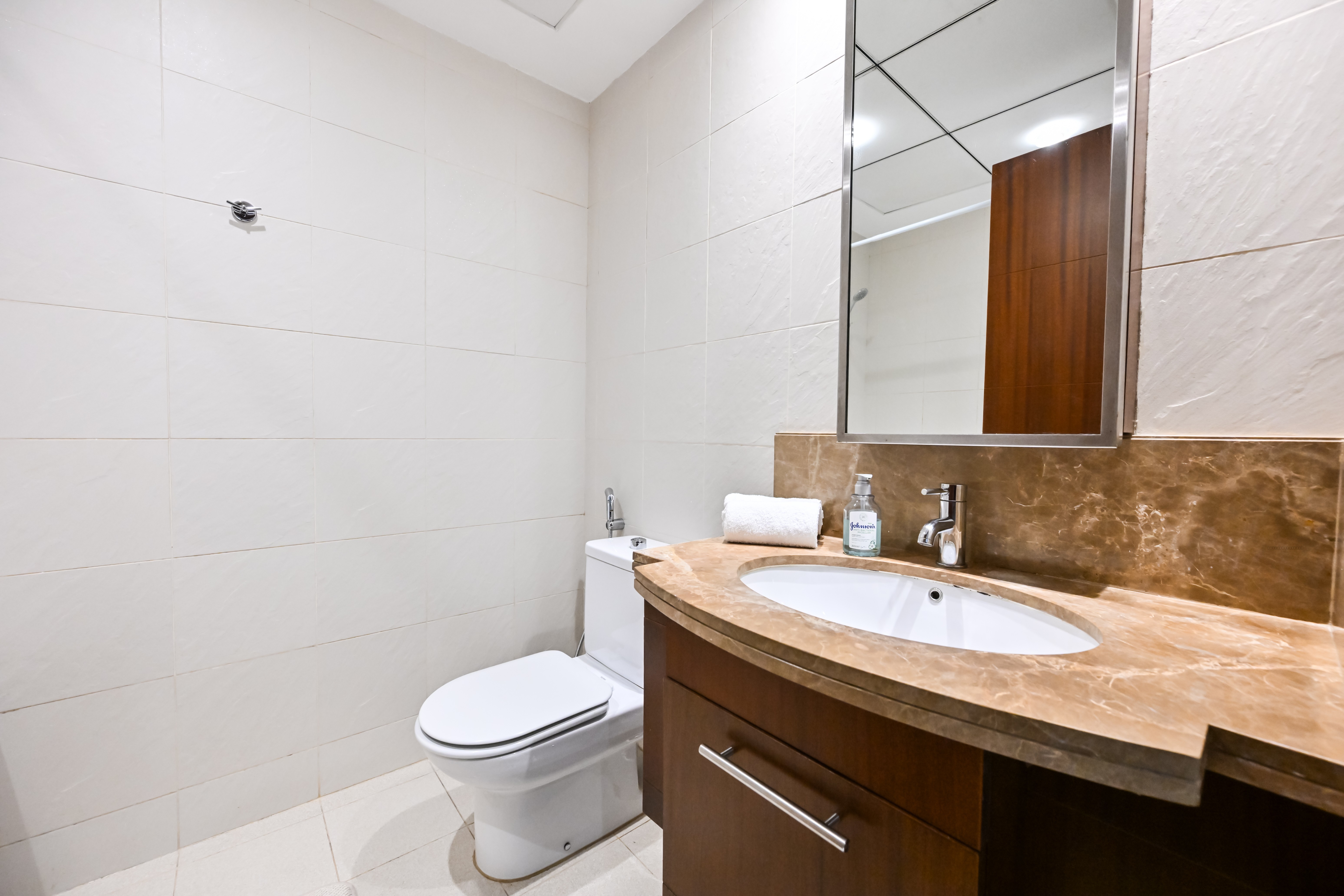 WALK TO BURJ-KHALIFA AND FOUNTAIN - 4