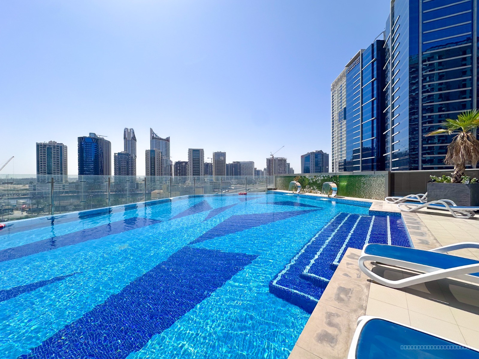 BURJ-VIEWS Spacious studio | Modern interiors | Prime Downtown location - 4