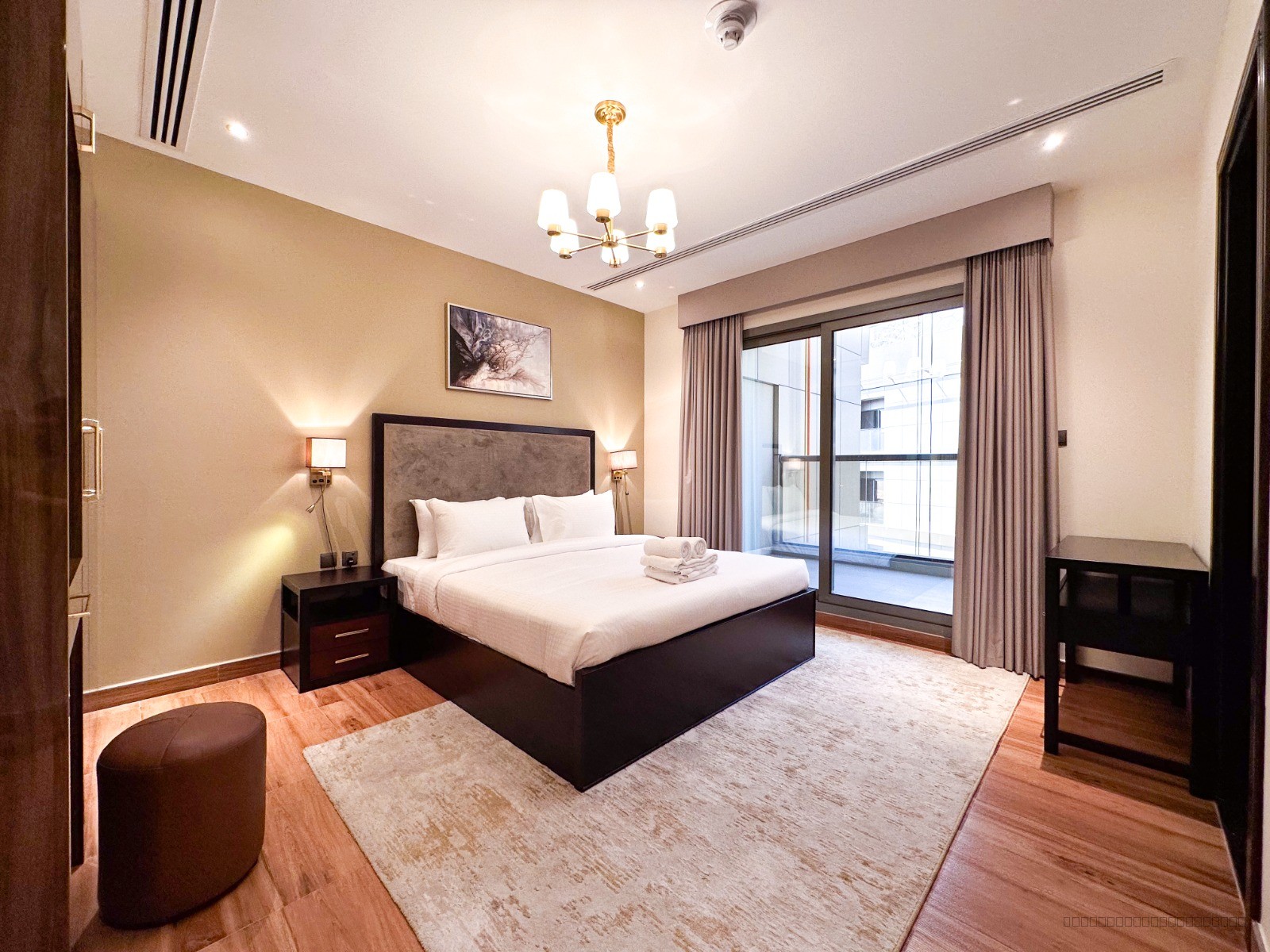 Prime 2BR with Burj Khalifa & Dubai Canal View - 17