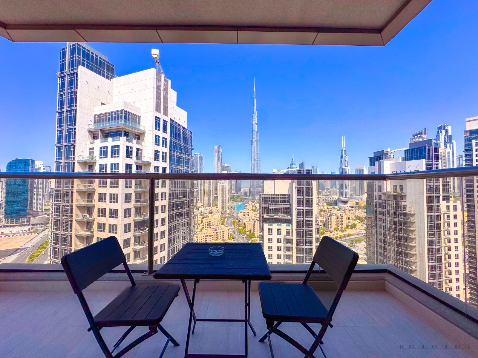 Prime 2BR with Burj Khalifa & Dubai Canal View - 24