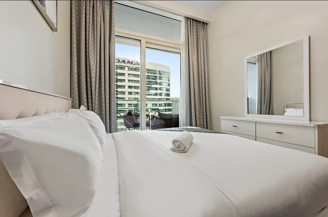 SC-10 Minutes to Downtown Dubai Mall | Bills Included - 10