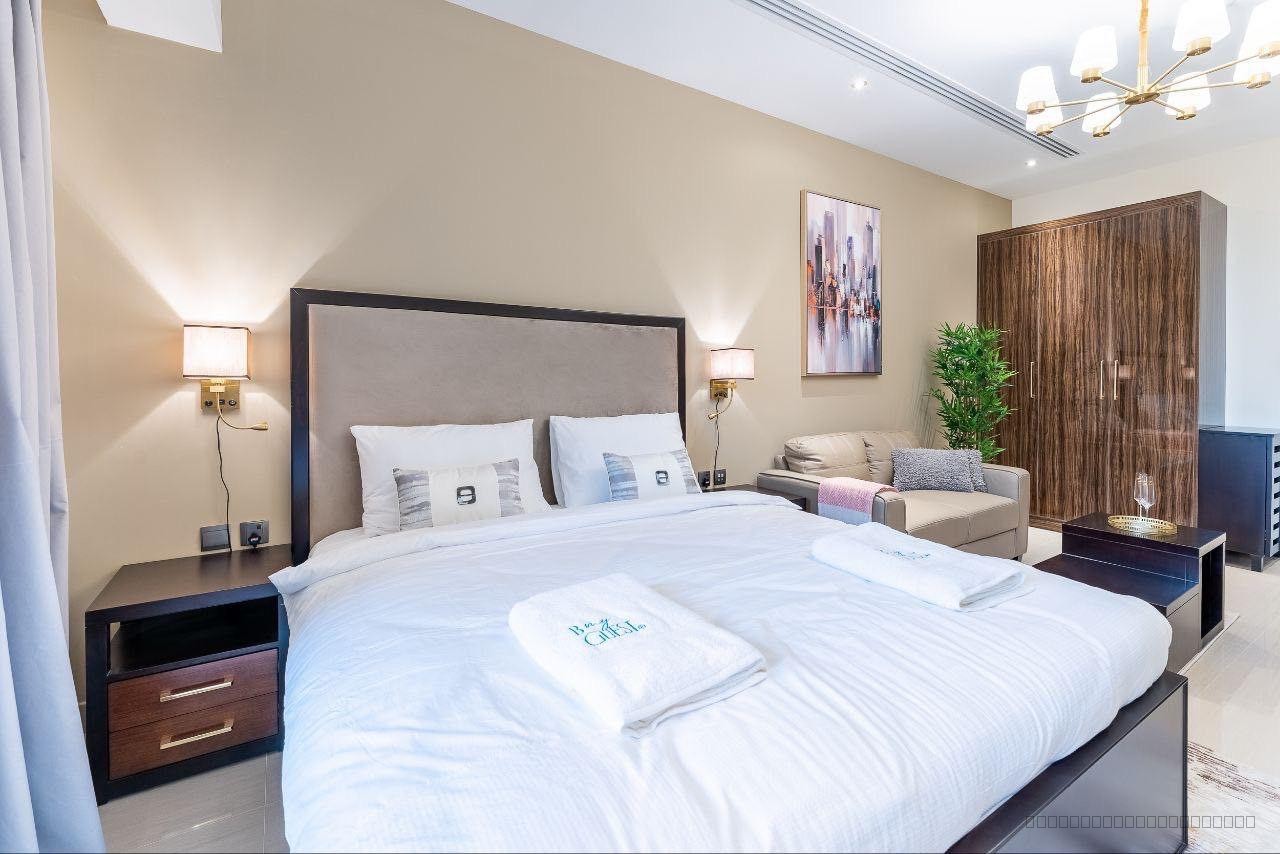 SC-Beautiful Unit | Downtown | Fully Furnished | Available - 6