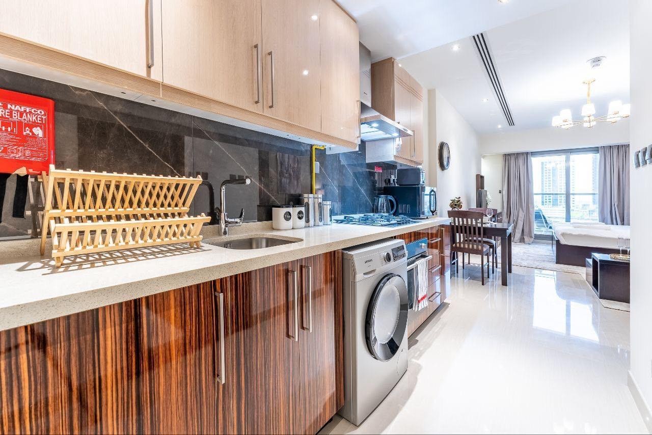 SC-Beautiful Unit | Downtown | Fully Furnished | Available - 8