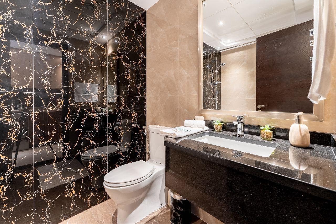 SC-Beautiful Unit | Downtown | Fully Furnished | Available - 11