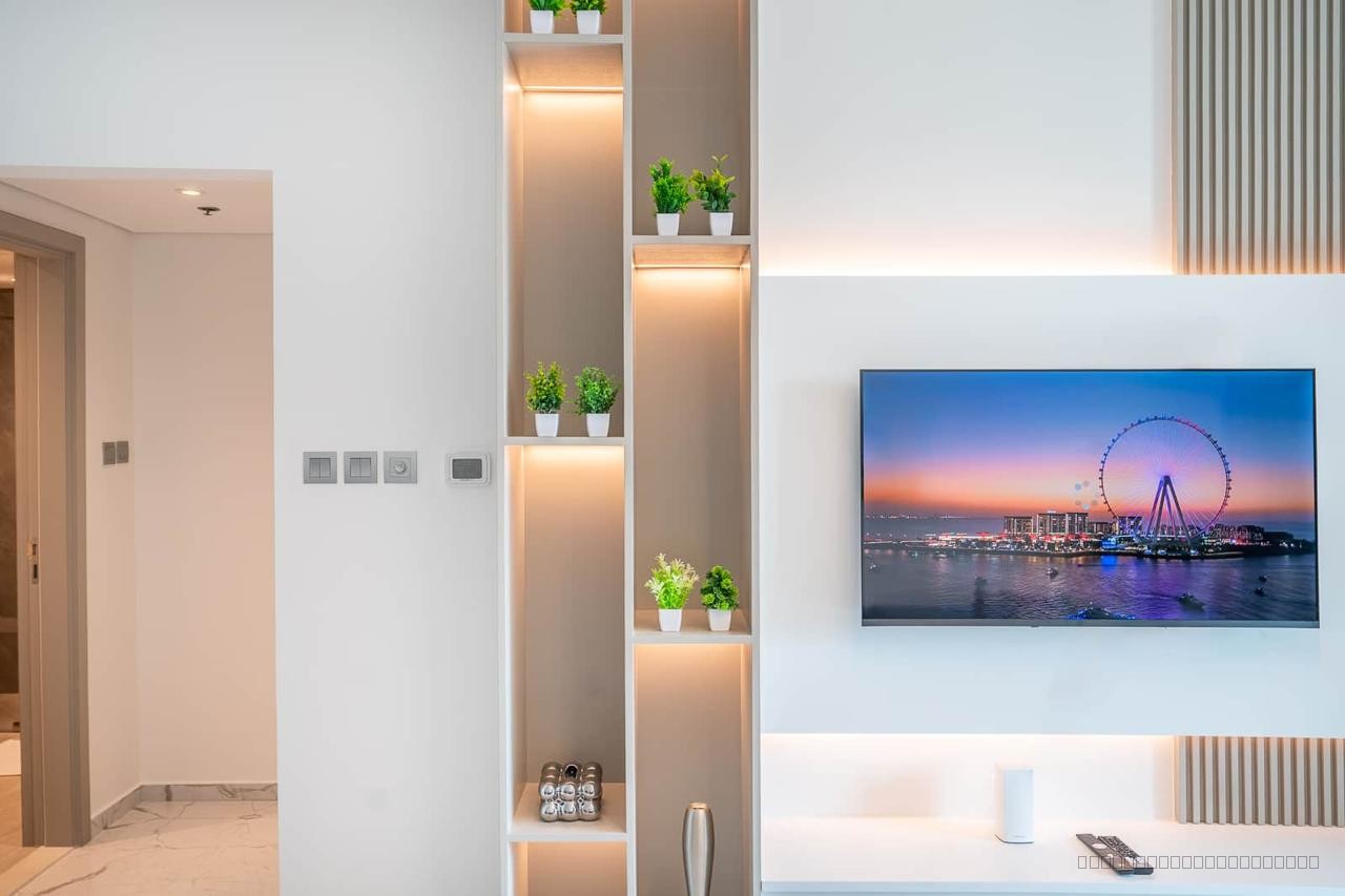 SC-Community View | Downtown Living | Modern - 6