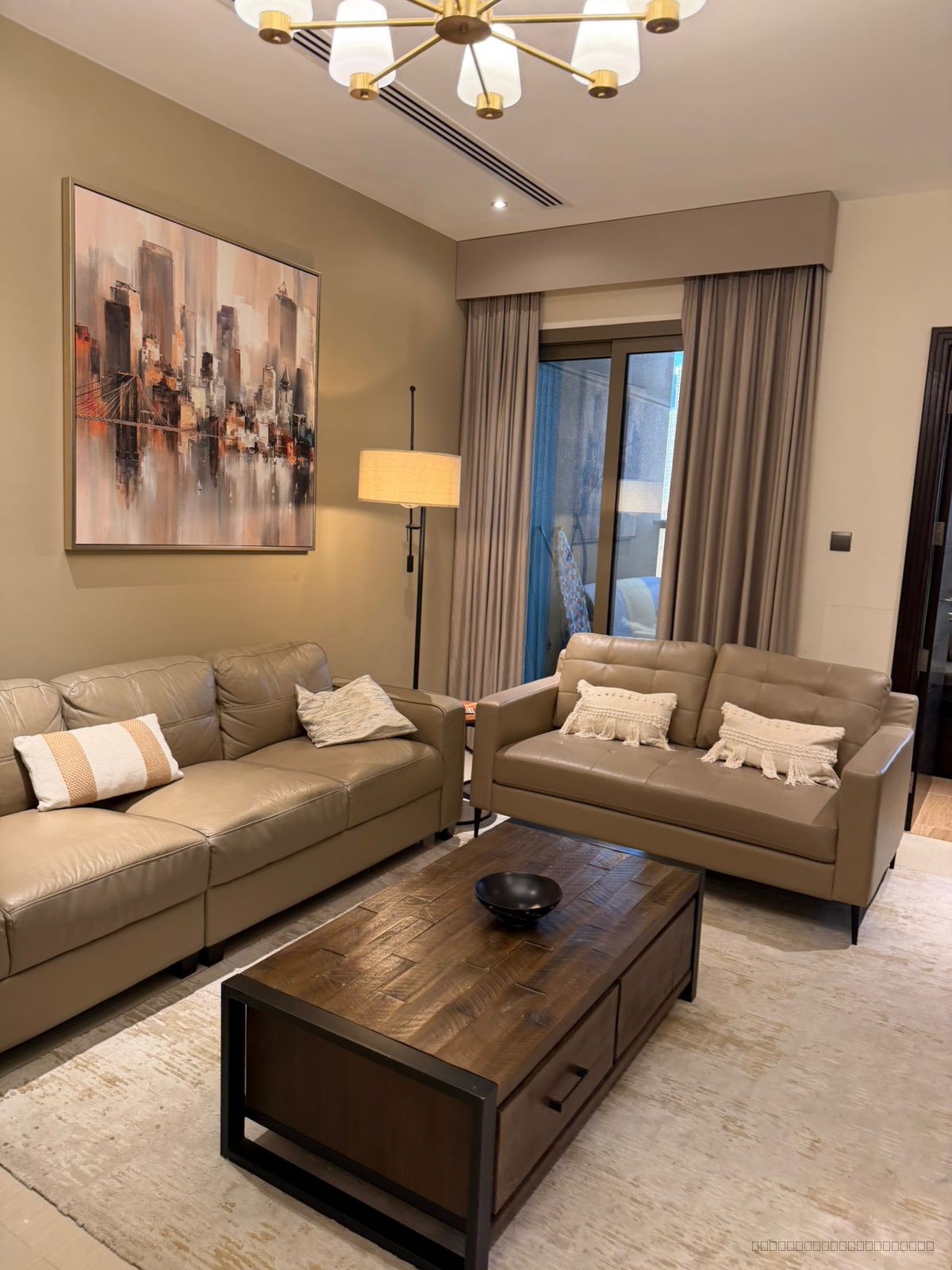 SPACIOUS BURJ VIEWS APARTMENT - 3