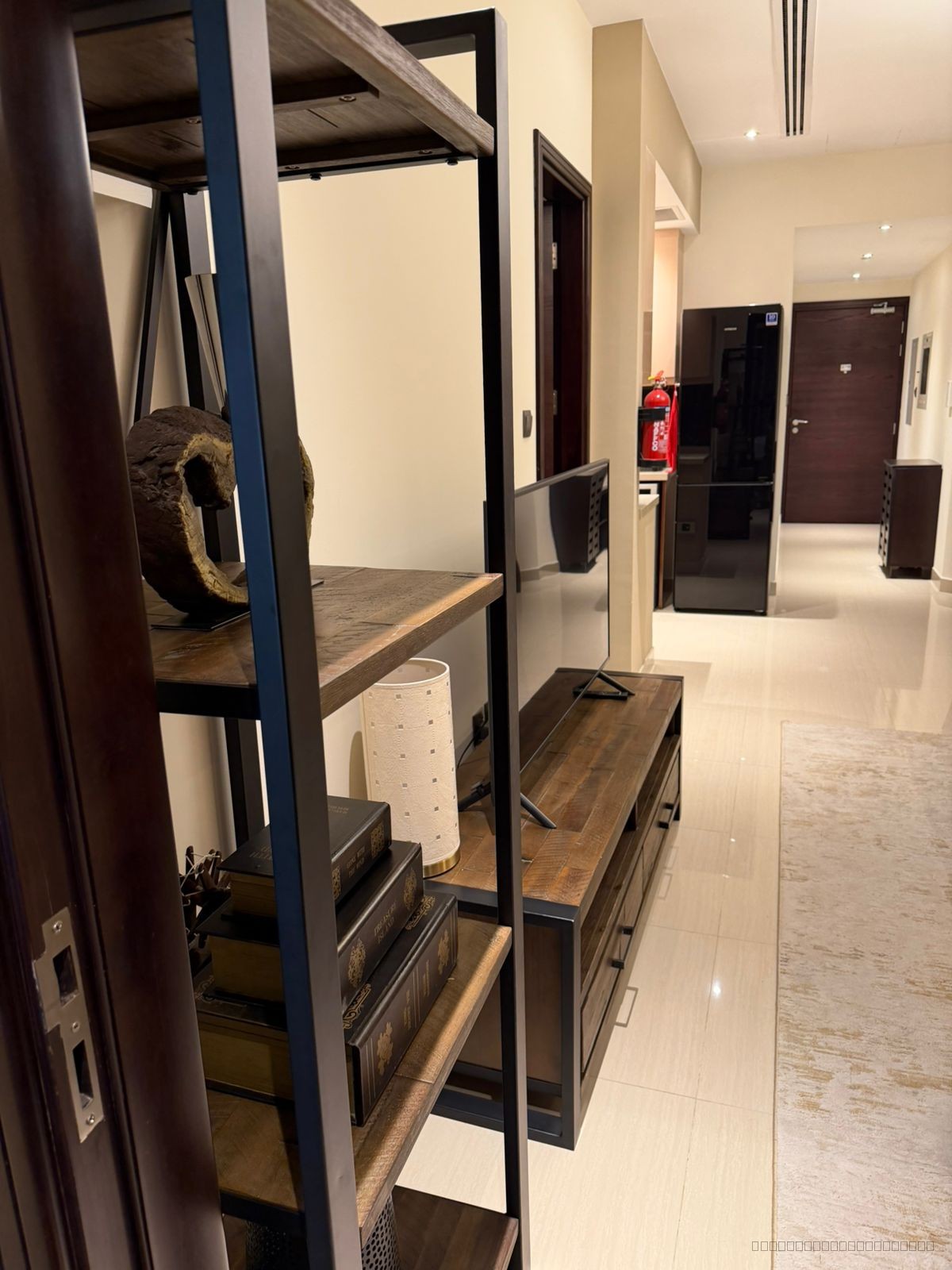 SPACIOUS BURJ VIEWS APARTMENT - 13