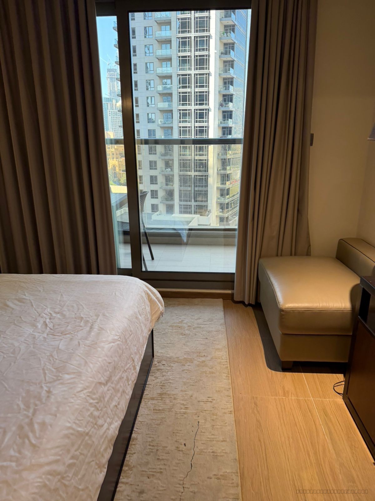 SPACIOUS BURJ VIEWS APARTMENT - 18