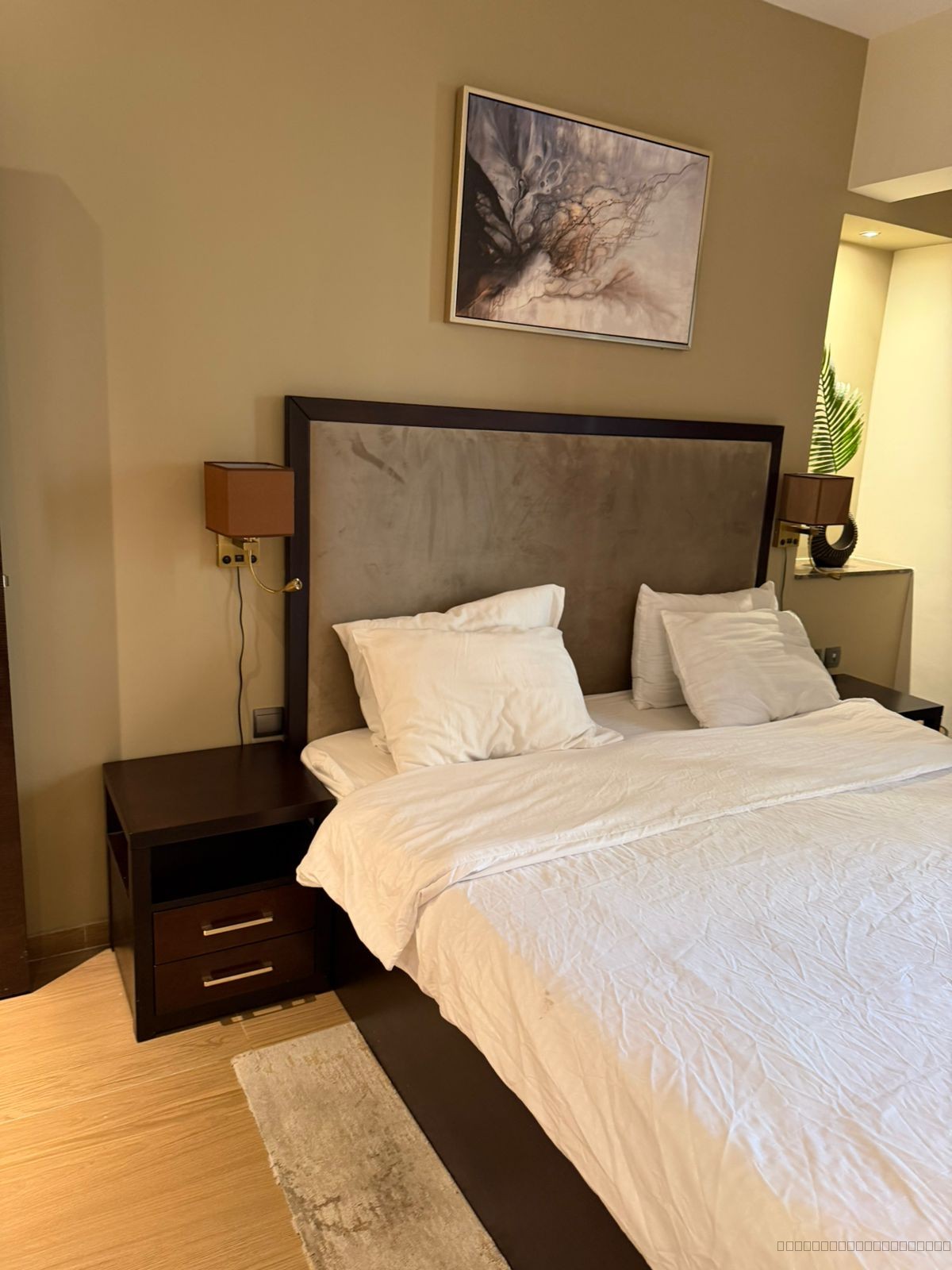 SPACIOUS BURJ VIEWS APARTMENT - 19